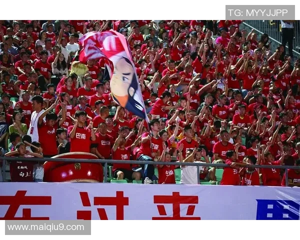 昂热足球的崛起与挑战解析探索球队未来发展之路与球迷热情的互动
